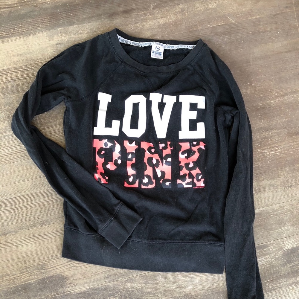 Pink crew neck sweatshirt